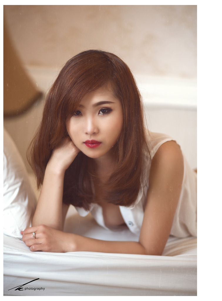 亚洲少妇在线